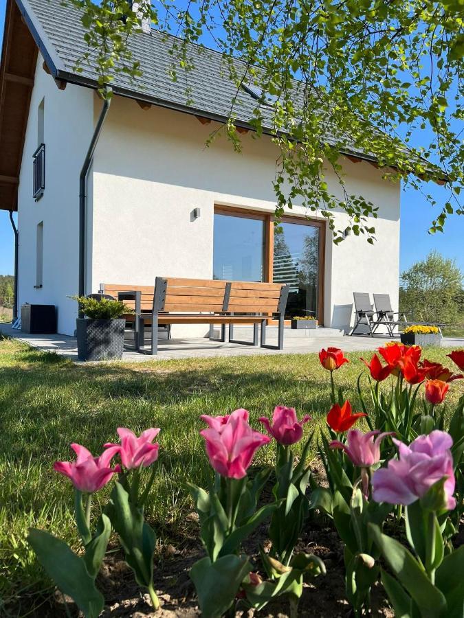 Dom Na Kaszubach "White House" Caloroczny Na Wylacznosc Stężyca Esterno foto