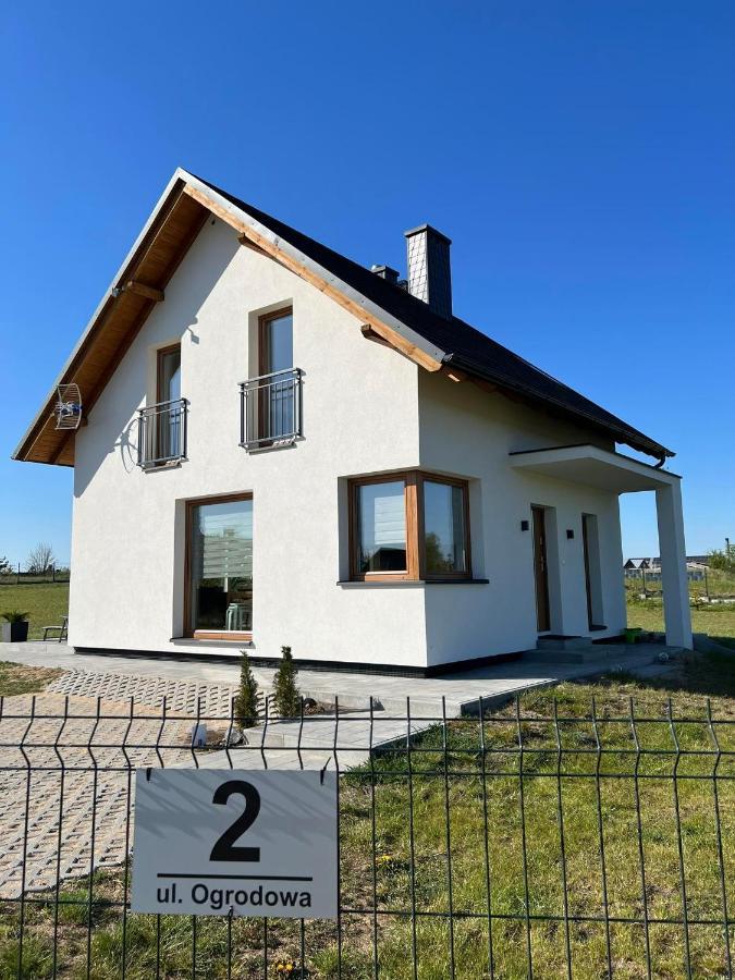 Dom Na Kaszubach "White House" Caloroczny Na Wylacznosc Stężyca Esterno foto